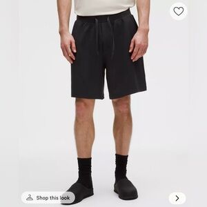 Lululemon Men’s Heavy Soft Jersey Short 8.5” // Size Small